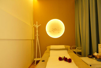 武汉硚口日式指压的寂静美学：在按压中听见雪落的声音